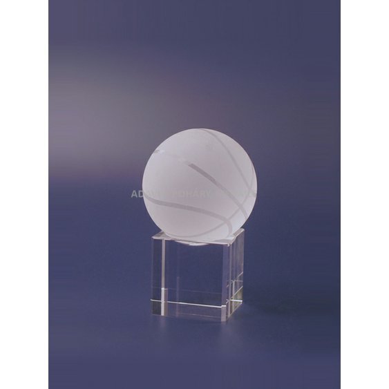 skleněný basketbalový míč